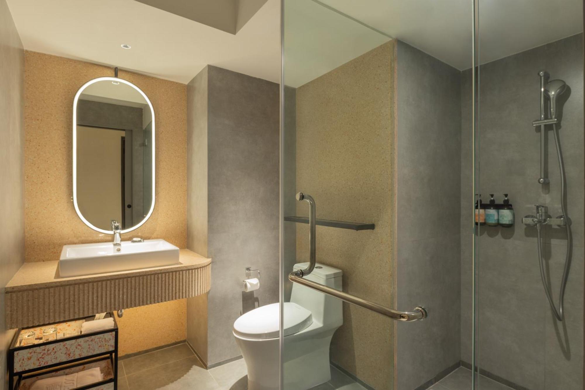 Herloom Hotel & Residence Bsd Тангеранг Экстерьер фото
