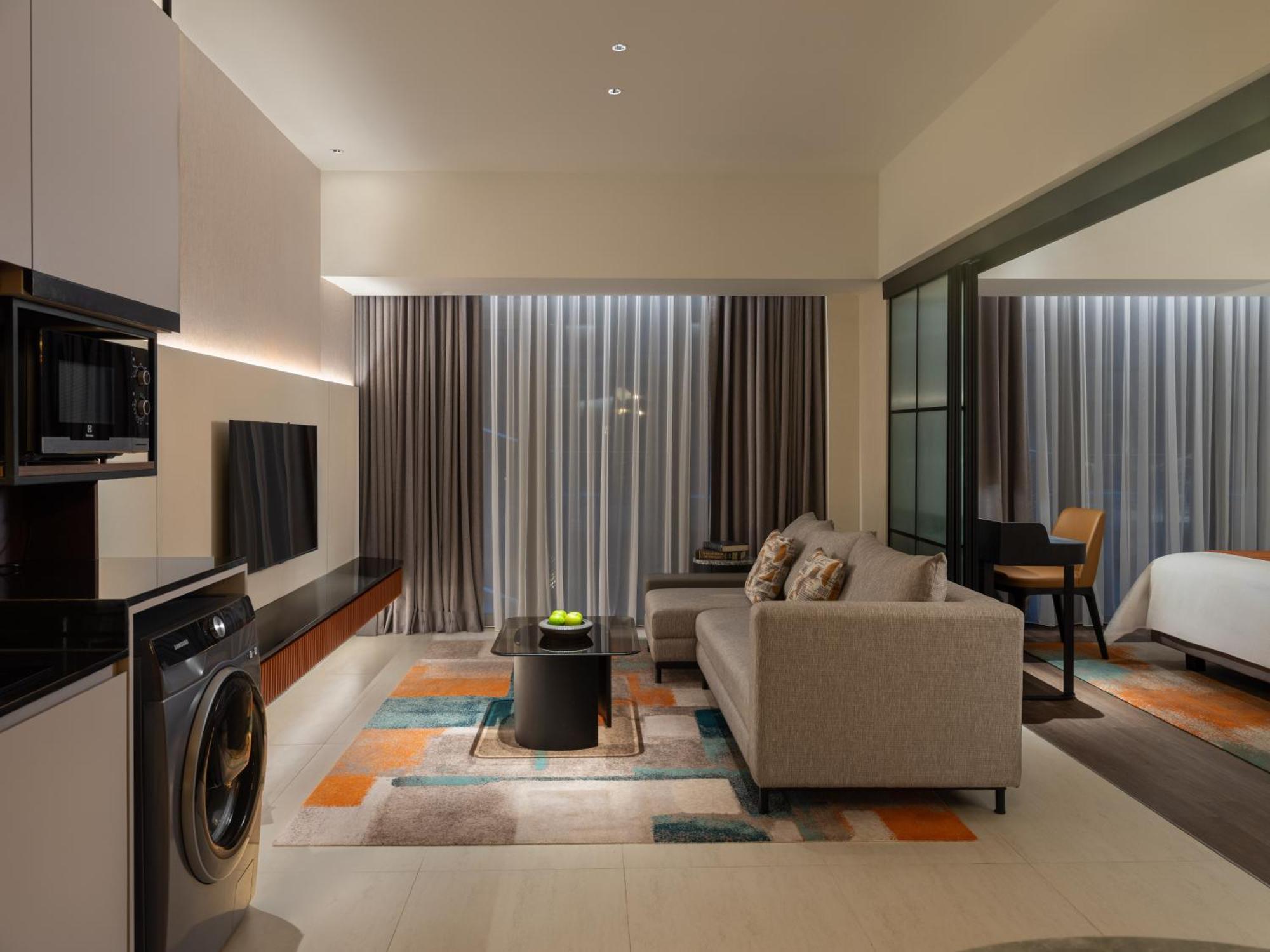 Herloom Hotel & Residence Bsd Тангеранг Экстерьер фото